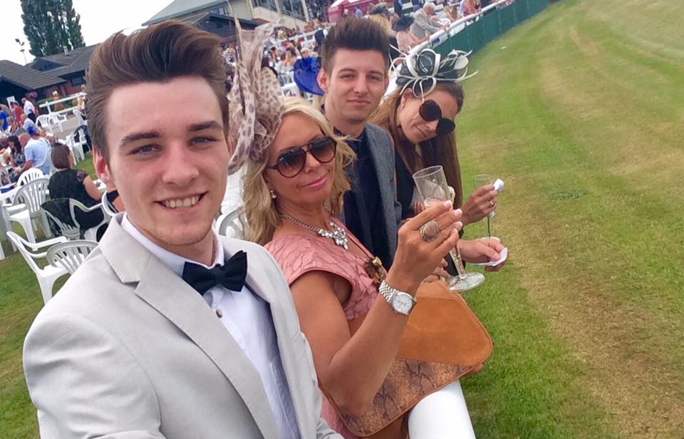 13880177_1249366835087267_5880283443342759945_n